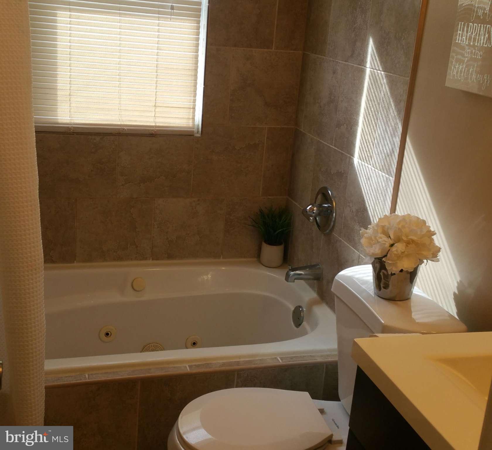 4127 Maple Road Morningside, MD 20746 - Photo 5 of 28 Bath