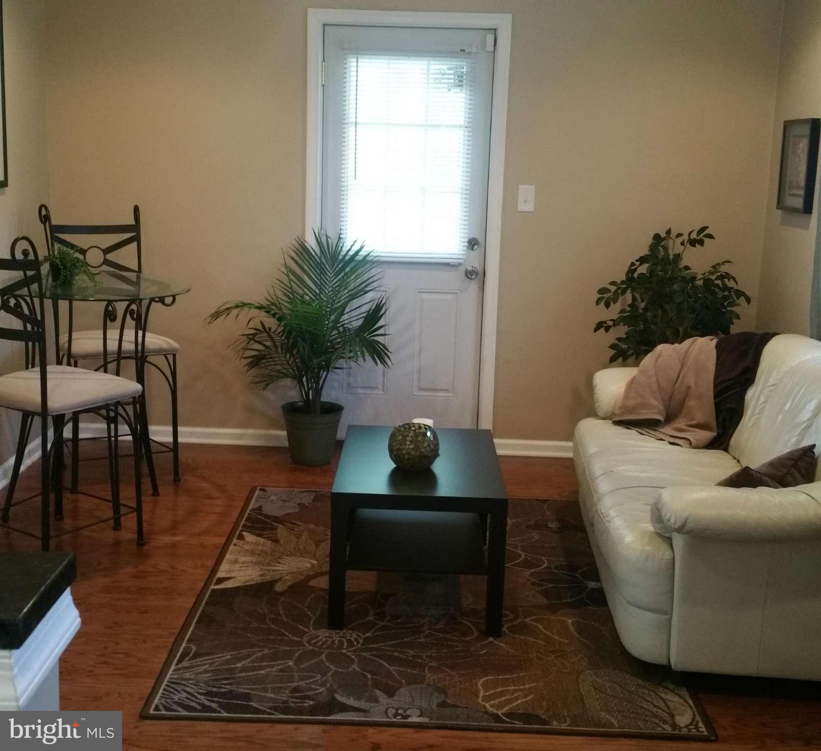 4127 Maple Road Morningside, MD 20746 - Photo 6 of 28 Living Room