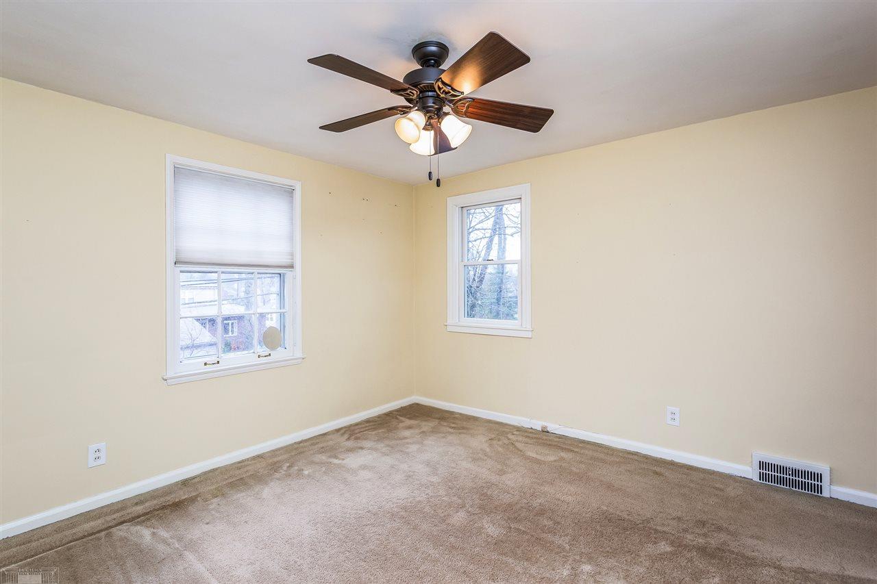 1630 Oxford Road Grosse Pointe Woods, MI 48236 - Photo 35 of 50