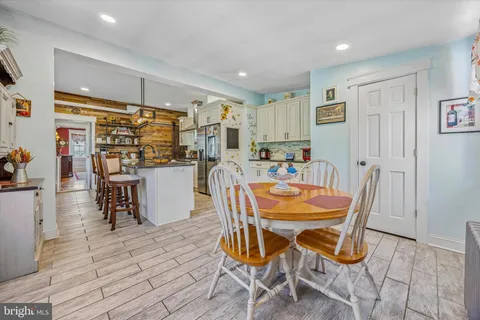 $1,425,000 | 917 Dekalb Pike, Ambler, PA 19002