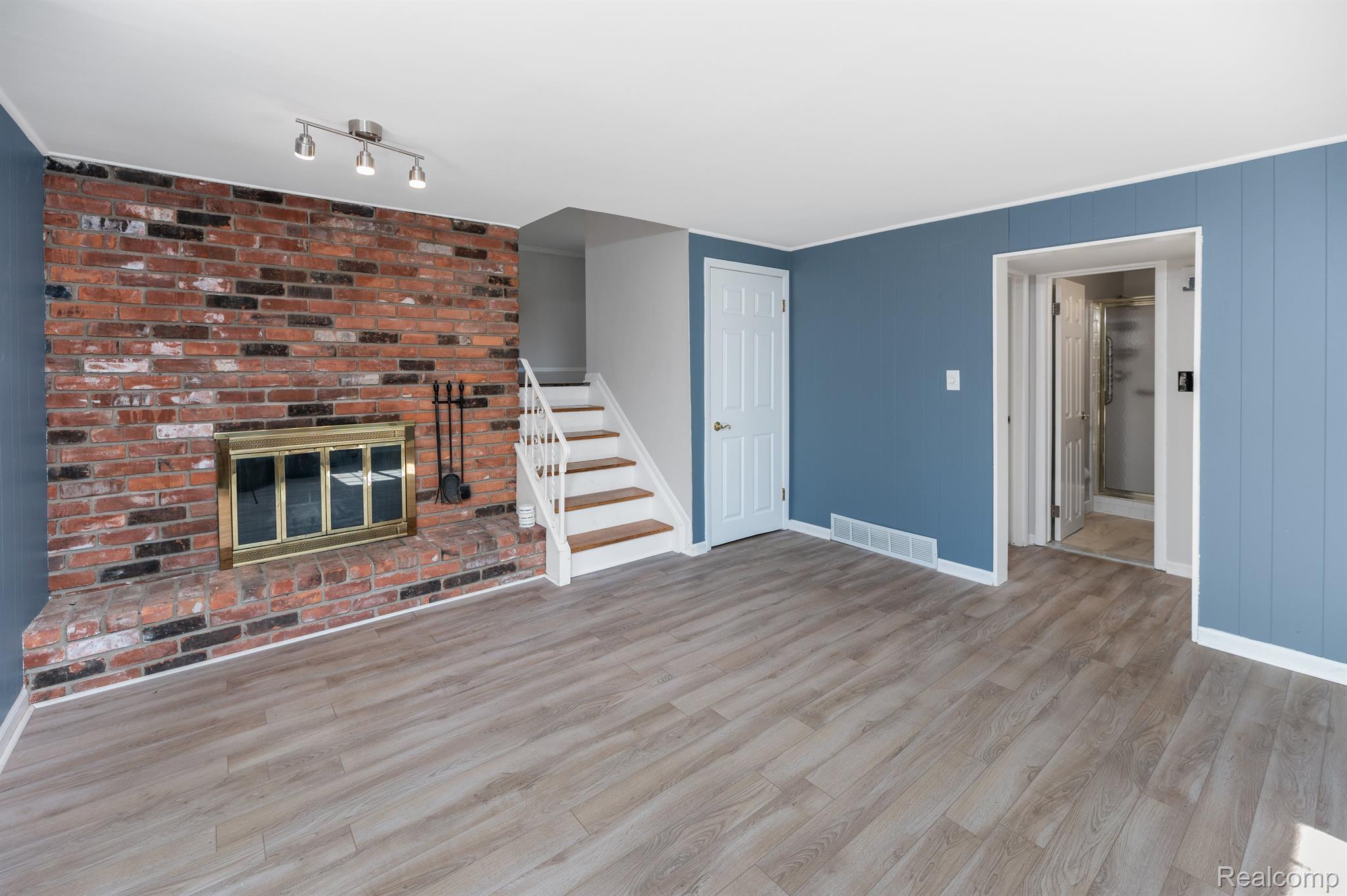 373 Bellarmine Drive Rochester, MI 48309 - Photo 11 of 15 Second View of Family Room