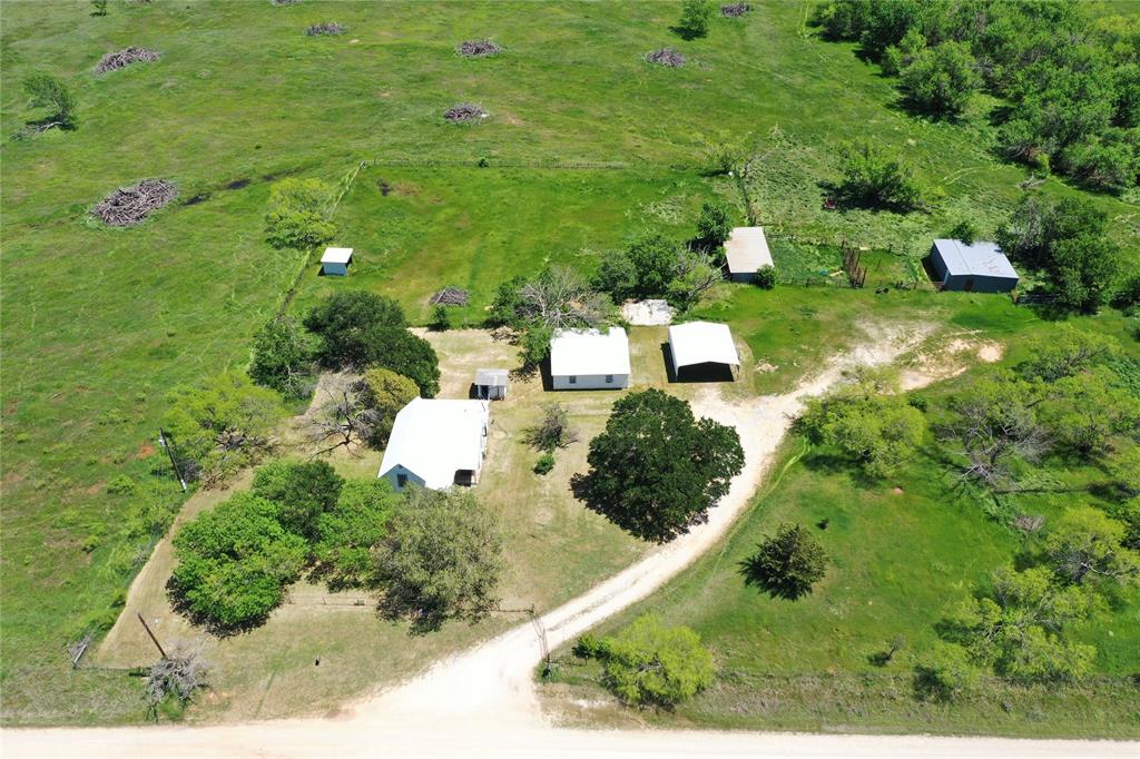 10543 Old Joy Shannon Road Henrietta, TX 76365 - Photo 2 of 36 a view of a garden with plants