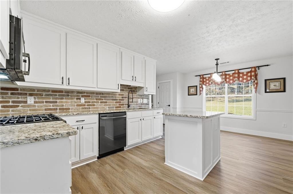 3180 Victoria Ridge Court Southeast Loganville, GA 30052 - Photo 14 of 46