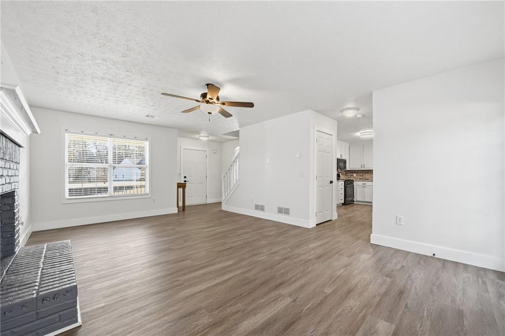 3180 Victoria Ridge Court Southeast Loganville, GA 30052 - Photo 8 of 46