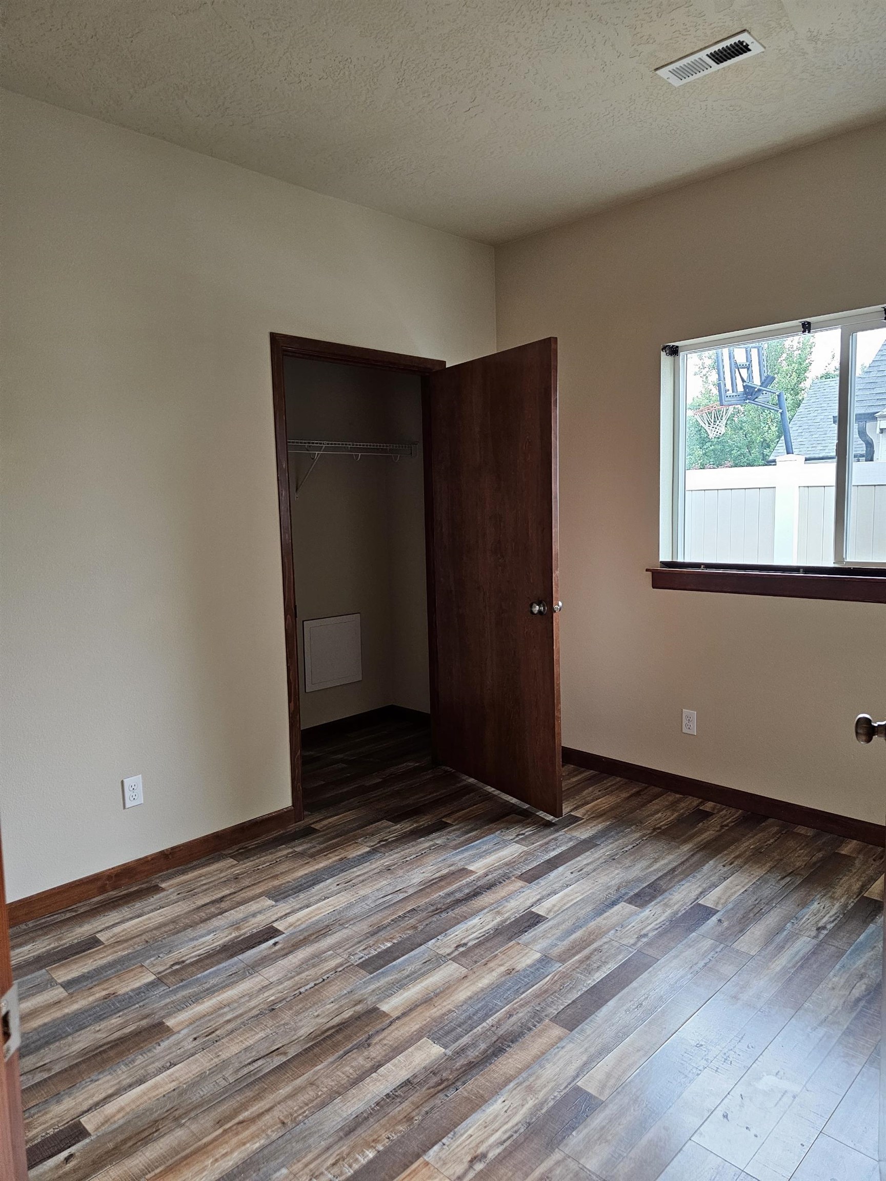 1919 North Flora Road, Unit B Spokane Valley, WA 99016 - Photo 20 of 25