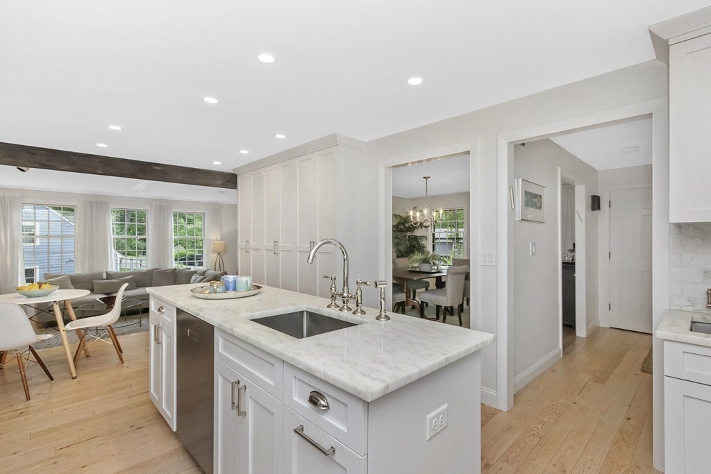 115 Brook Road Sharon, MA 02067 - Photo 5 of 29 Gallery Image 5