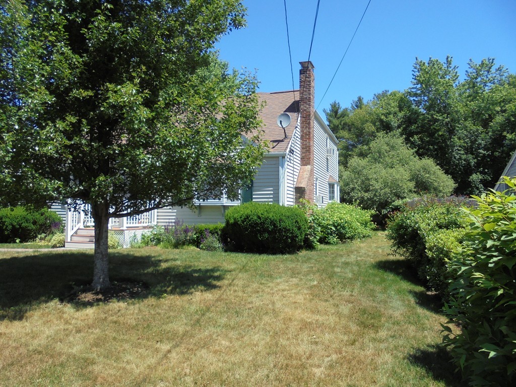 32 Reeds Lane Holbrook, MA 02343 - Photo 5 of 28 Gallery Image 5