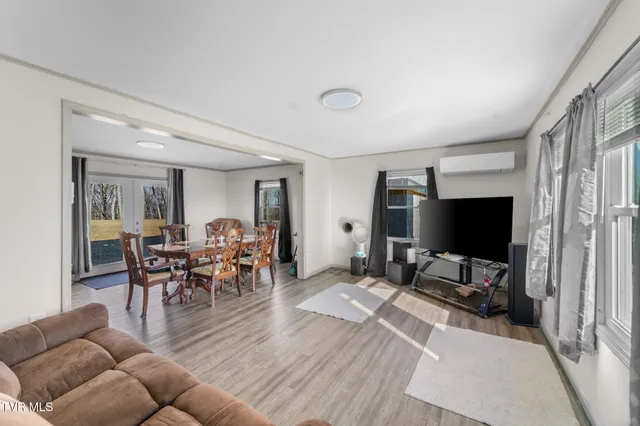 $649,000 | 1965 Carterton Road, Lebanon, VA 24266