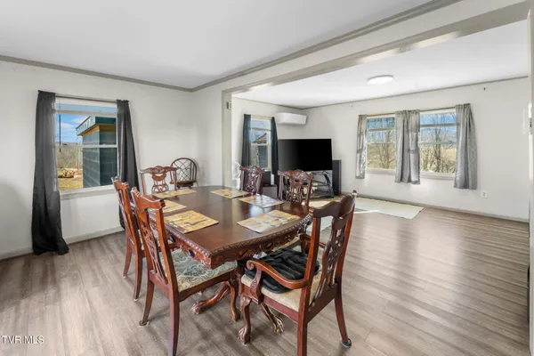 $469,000 | 1965 Carterton Road, Lebanon, VA 24266