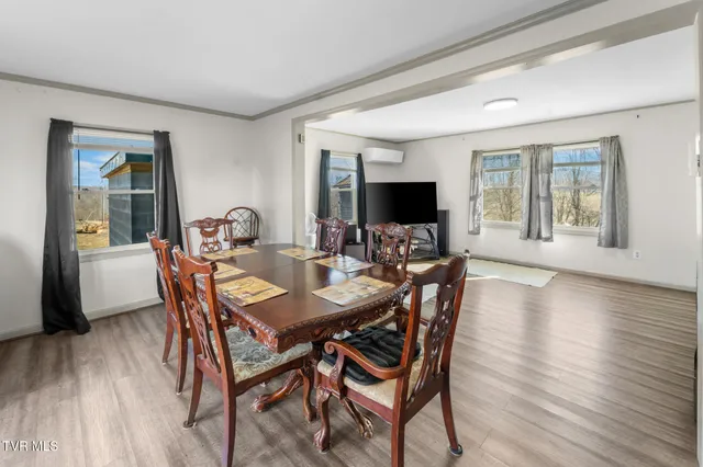 $649,000 | 1965 Carterton Road, Lebanon, VA 24266