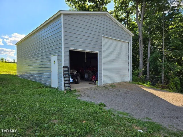 $649,000 | 1965 Carterton Road, Lebanon, VA 24266