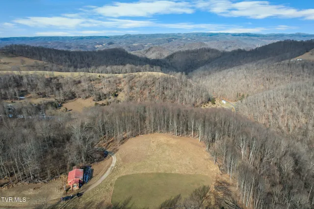 $649,000 | 1965 Carterton Road, Lebanon, VA 24266