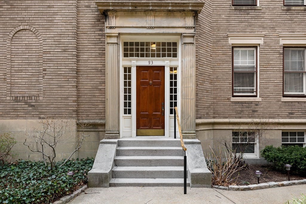 83 Harvard Street, Unit 2 Brookline, MA 02445 - Photo 2 of 27