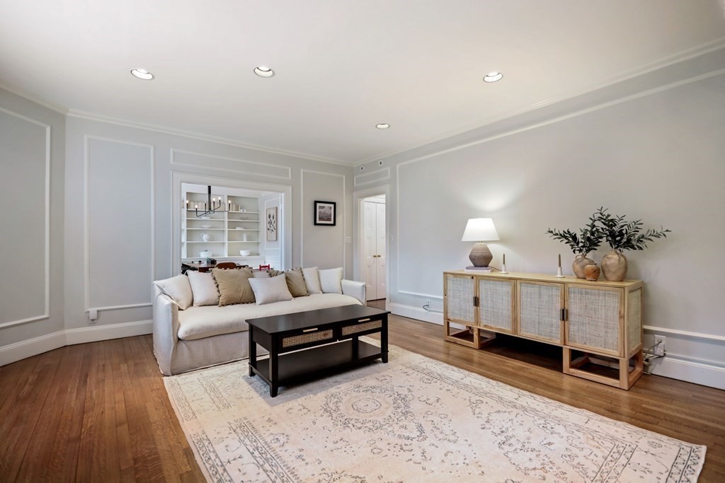 83 Harvard Street, Unit 2 Brookline, MA 02445 - Photo 8 of 27