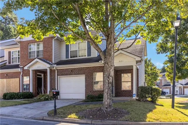 $235,000 | 221 Rosewood Way Northwest, Atlanta, GA 30311