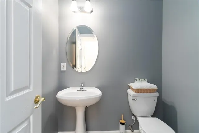 $235,000 | 221 Rosewood Way Northwest, Atlanta, GA 30311