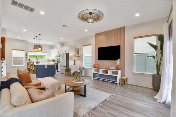 $2,550 | 1106 Paul Quinn Street, Unit P, Houston, TX 77091