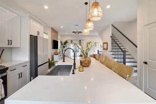 $2,550 | 1106 Paul Quinn Street, Unit P, Houston, TX 77091