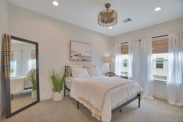 $2,550 | 1106 Paul Quinn Street, Unit P, Houston, TX 77091