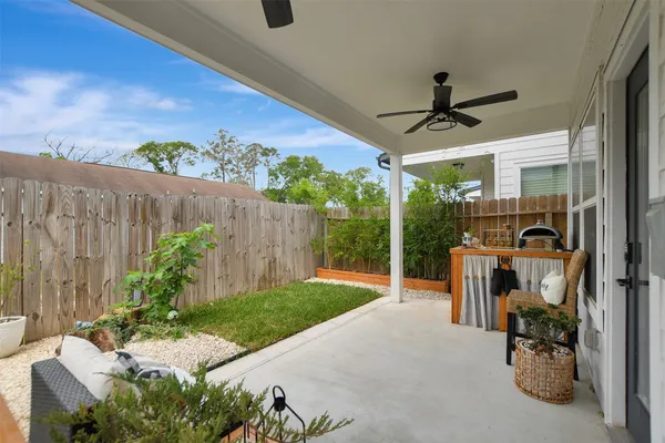 $2,550 | 1106 Paul Quinn Street, Unit P, Houston, TX 77091