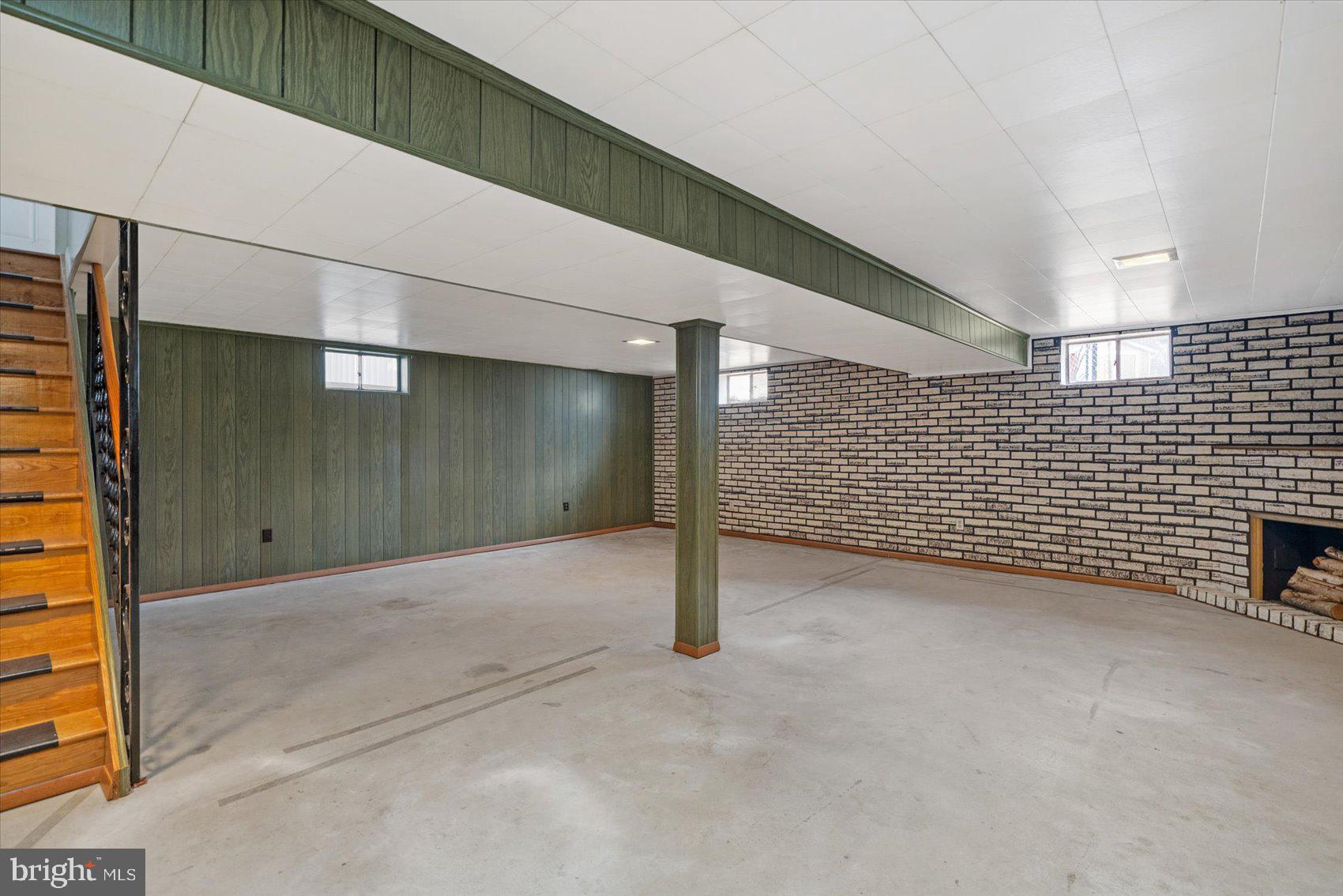 2324 Holyoke Road Baltimore, MD 21237 - Photo 12 of 23 Gallery Image 12