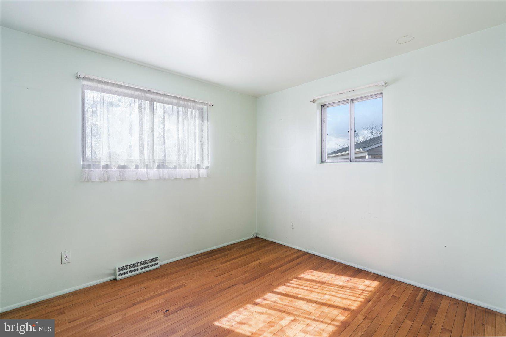 2324 Holyoke Road Baltimore, MD 21237 - Photo 8 of 23 Gallery Image 8