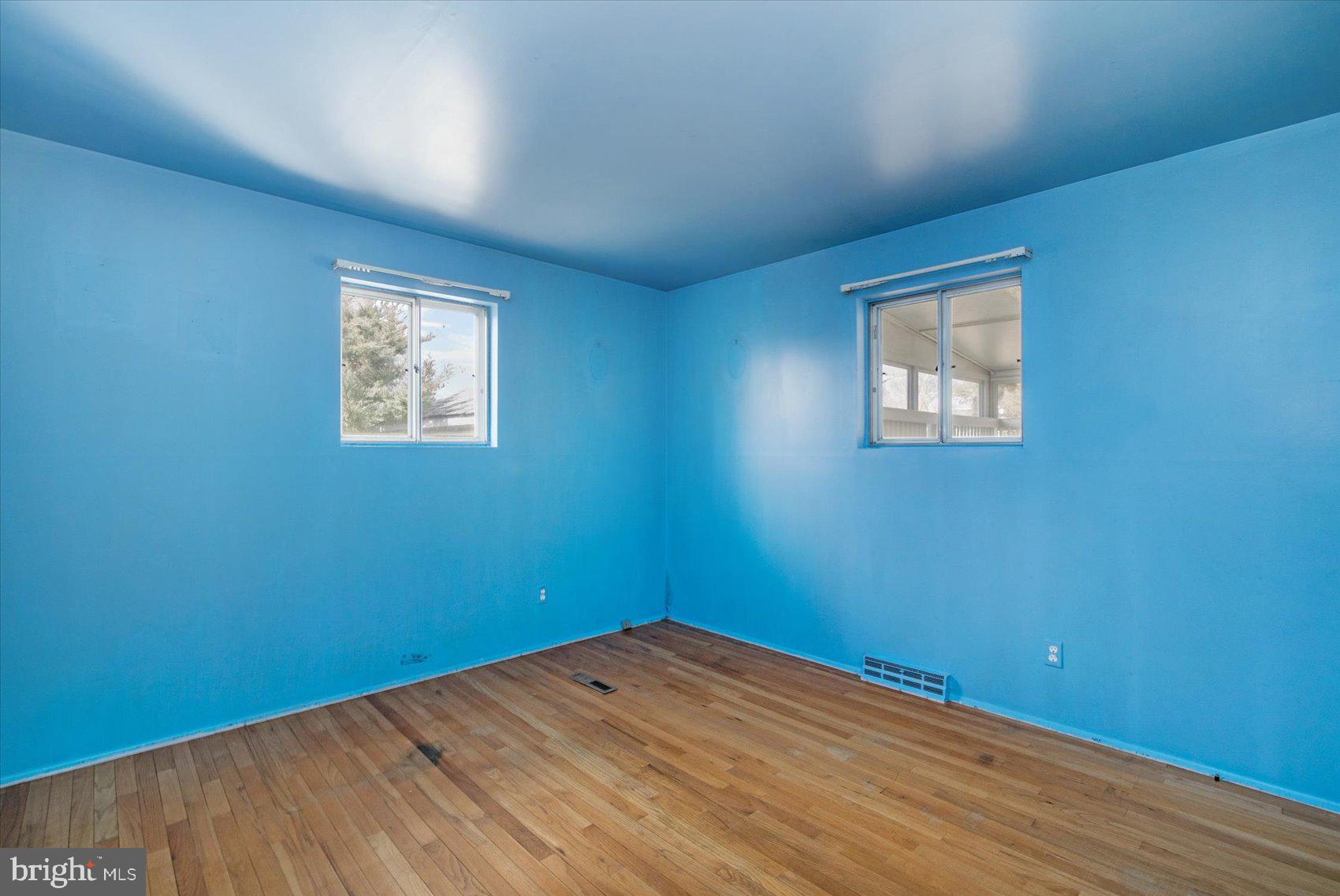 2324 Holyoke Road Baltimore, MD 21237 - Photo 10 of 23 Gallery Image 10