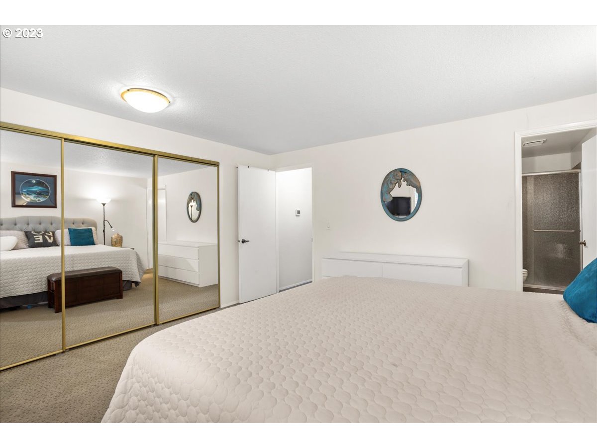 5630 South Riverside Lane, Unit 24 Portland, OR 97239 - Photo 25 of 40 Gallery Image 25