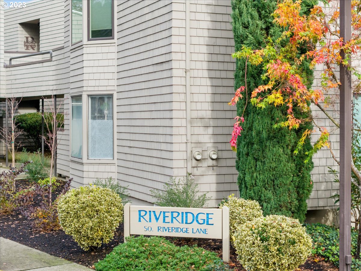 5630 South Riverside Lane, Unit 24 Portland, OR 97239 - Photo 37 of 40 Gallery Image 37