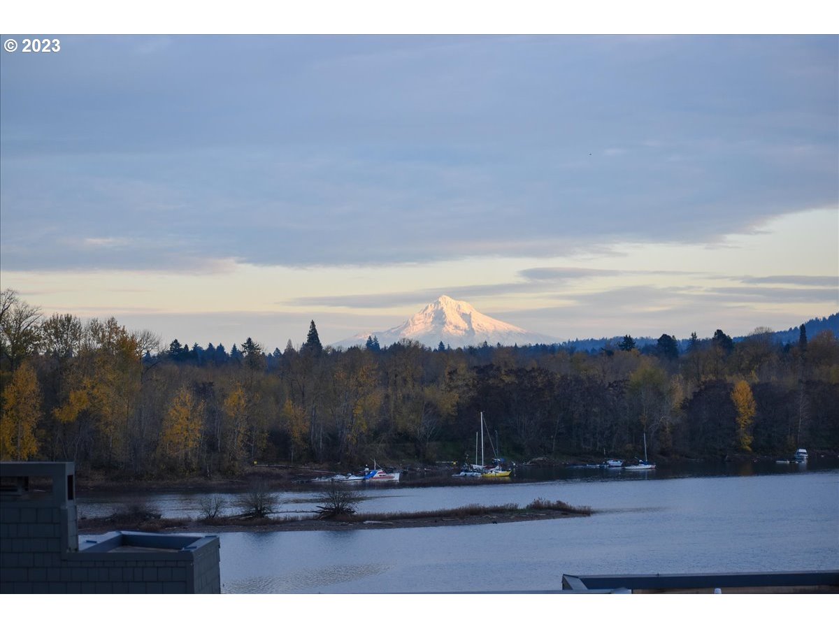 5630 South Riverside Lane, Unit 24 Portland, OR 97239 - Photo 40 of 40 Gallery Image 40
