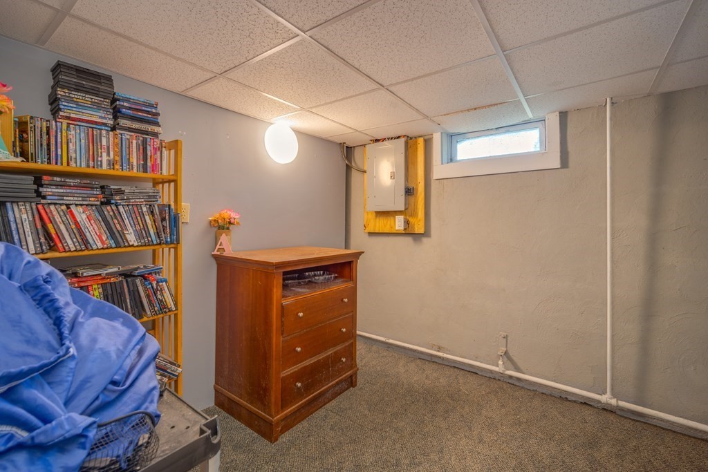 1070 Liberty Street Springfield, MA 01104 - Photo 24 of 25