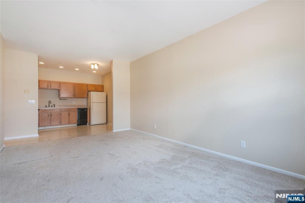 9302 Richmond Road West Milford, NJ 07480 - Photo 11 of 33