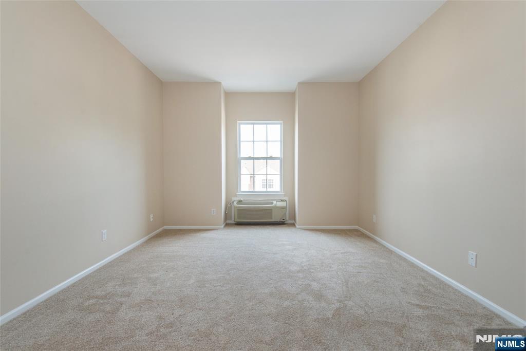 9302 Richmond Road West Milford, NJ 07480 - Photo 14 of 33