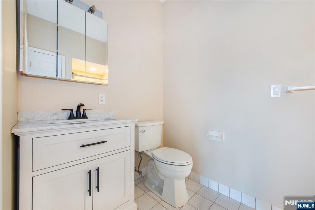 9302 Richmond Road West Milford, NJ 07480 - Photo 18 of 33