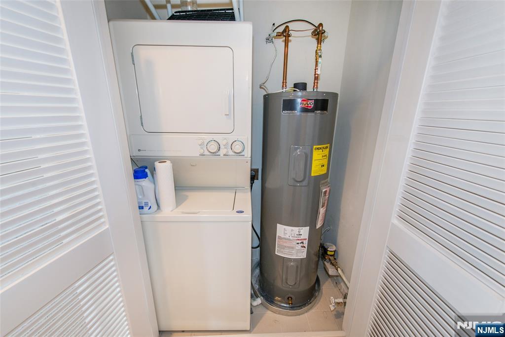 9302 Richmond Road West Milford, NJ 07480 - Photo 21 of 33