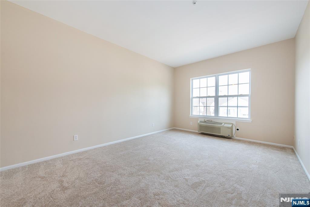 9302 Richmond Road West Milford, NJ 07480 - Photo 23 of 33