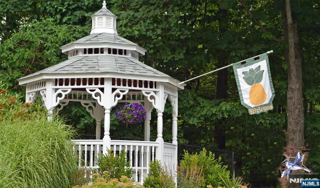 9302 Richmond Road West Milford, NJ 07480 - Photo 31 of 33