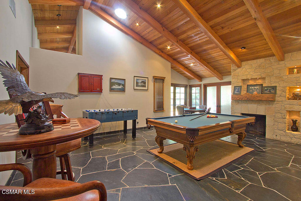 1812 West Potrero Road Thousand Oaks, CA 91361 - Photo 19 of 35 a room with furniture and pool table
