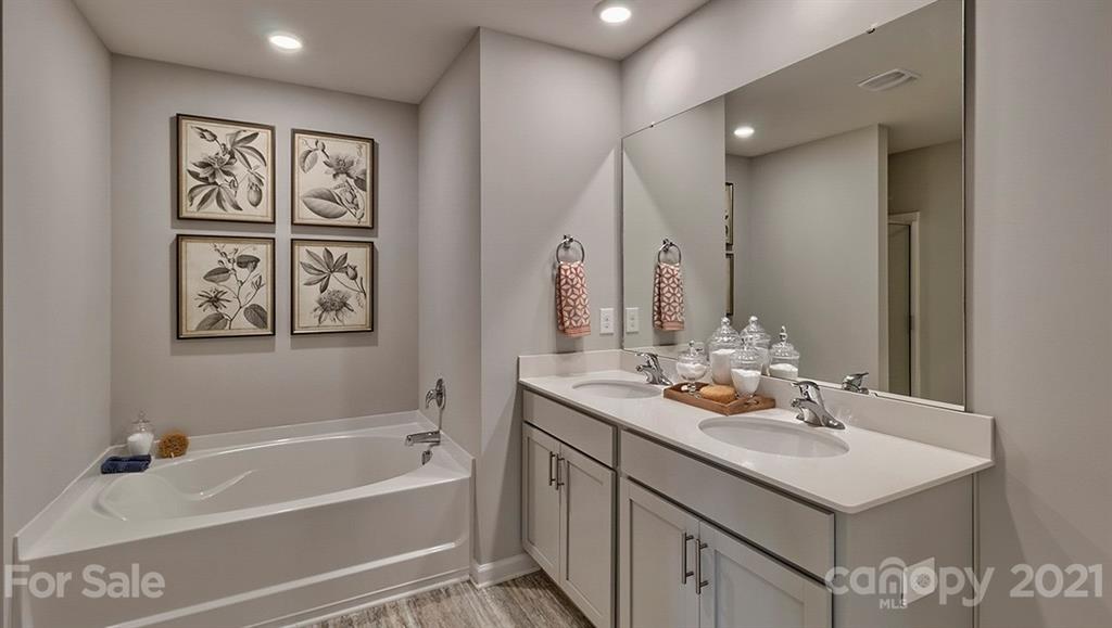 922 Elliott Road, Unit 4016 Charlotte, NC 28216 - Photo 28 of 37 Gallery Image 28
