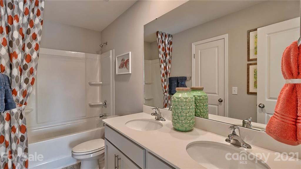 922 Elliott Road, Unit 4016 Charlotte, NC 28216 - Photo 31 of 37 Gallery Image 31