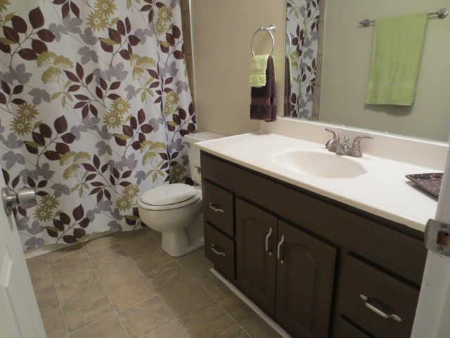 1319 Quail Valley Road Nashville, TN 37214 - Photo 6 of 10 MASTER BEDROOM SUITE BATH, TUB