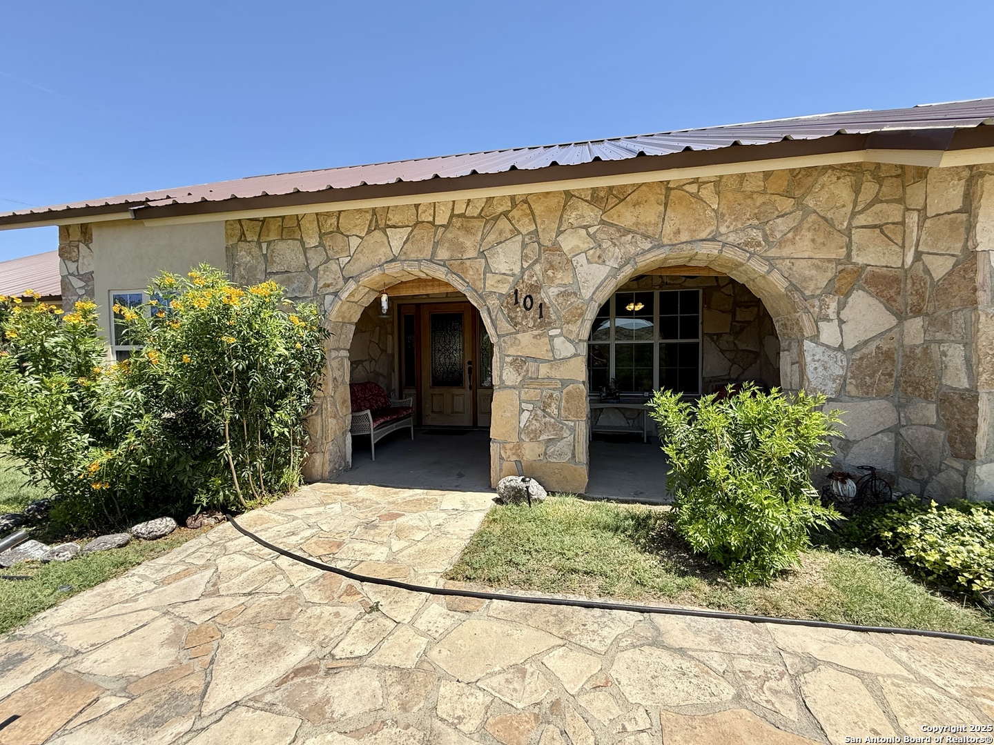 101 Ocotillo Street Sanderson, TX 79848 - Photo 4 of 30