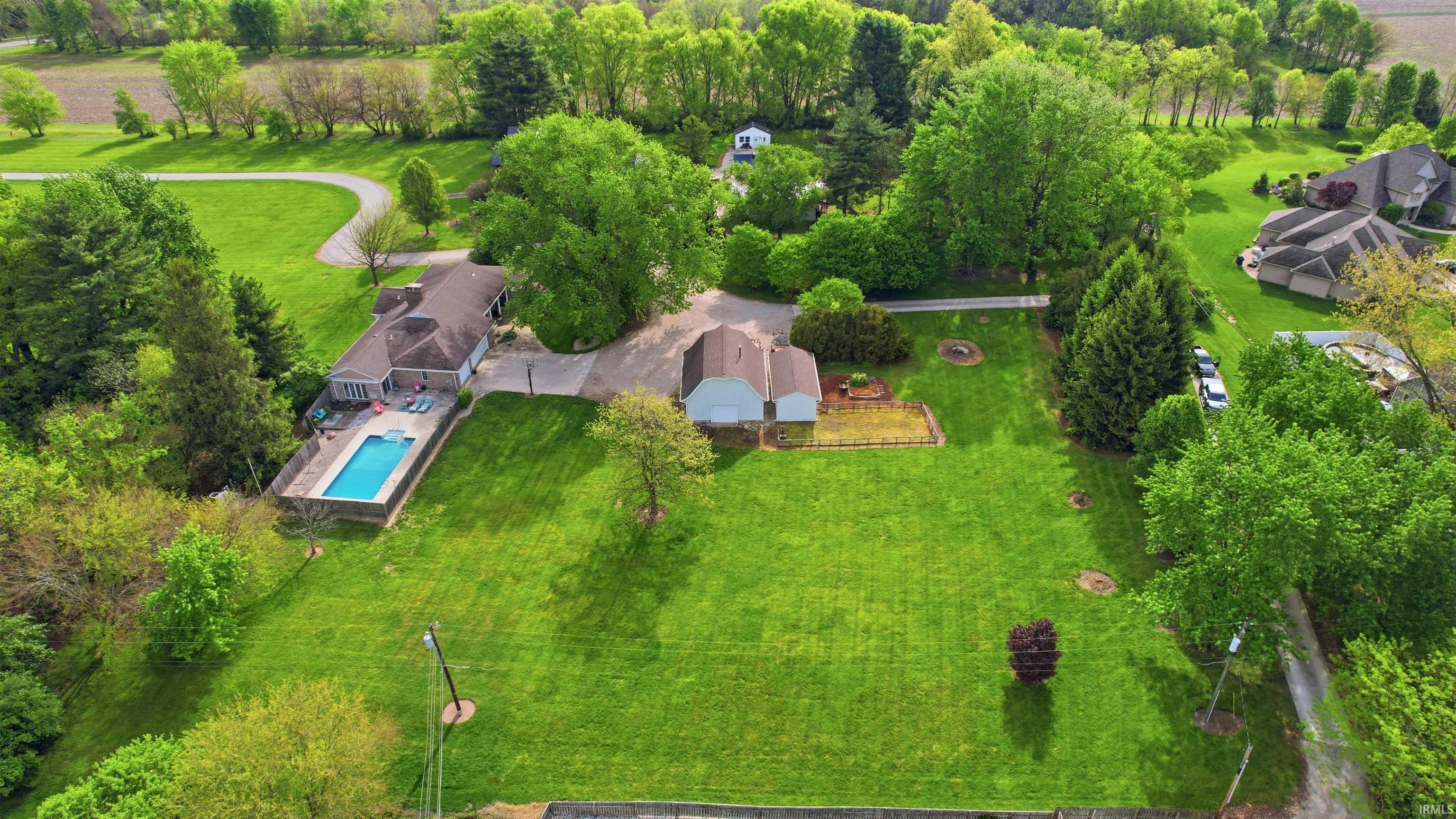 3716 East River Road Bluffton, IN 46714 - Photo 5 of 36