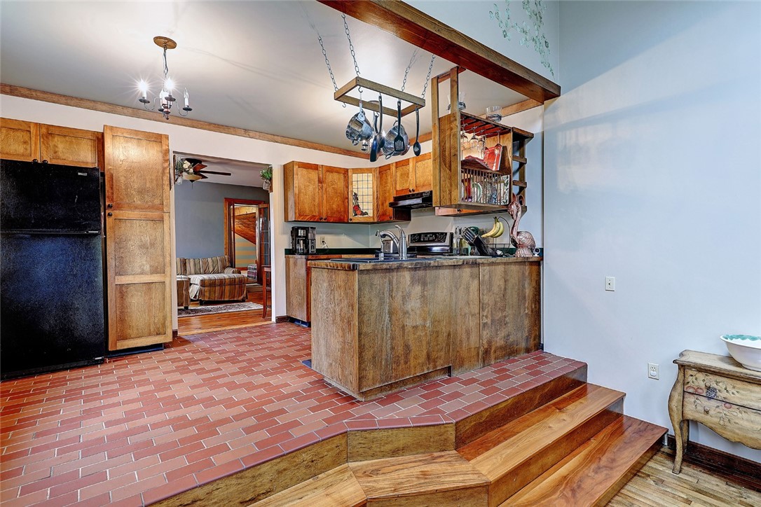 650 Crandall Road Tiverton, RI 02878 - Photo 9 of 29 Gallery Image 9