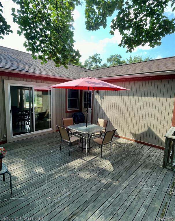 2903 Lake Angelus Road Waterford, MI 48329 - Photo 15 of 17 Gallery Image 15