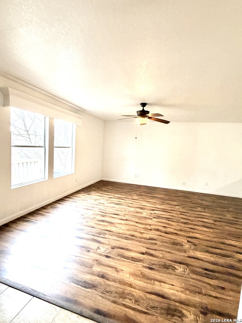 261 Hinge Path Cibolo, TX 78108 - Photo 3 of 20