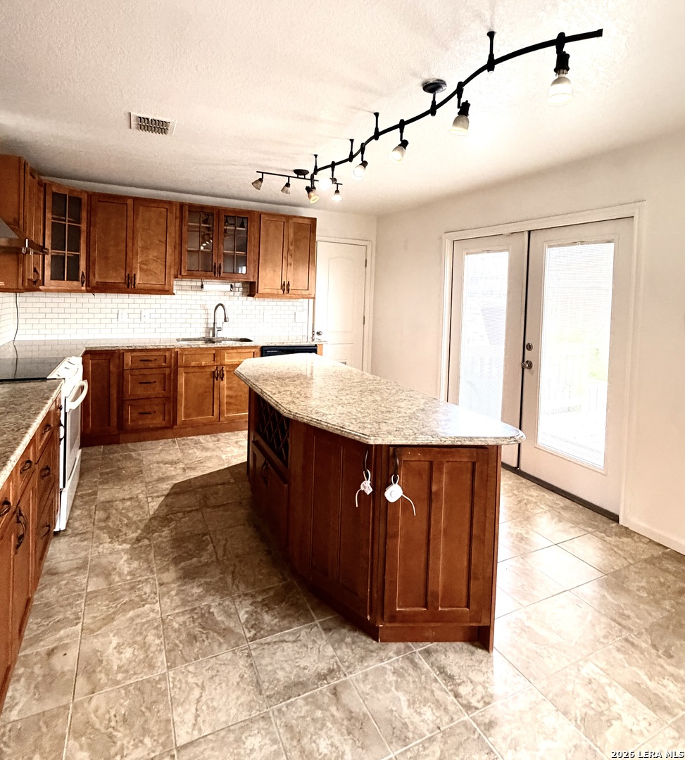 261 Hinge Path Cibolo, TX 78108 - Photo 5 of 20