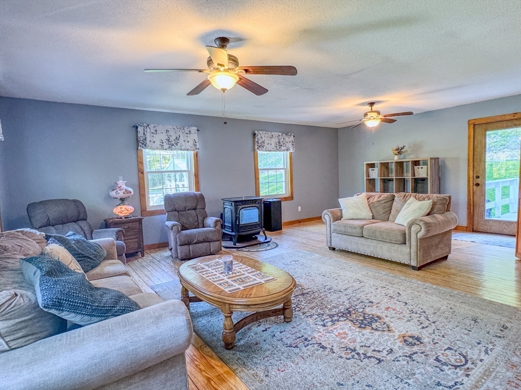 609 Gulf Road Northfield, MA 01360 - Photo 14 of 42