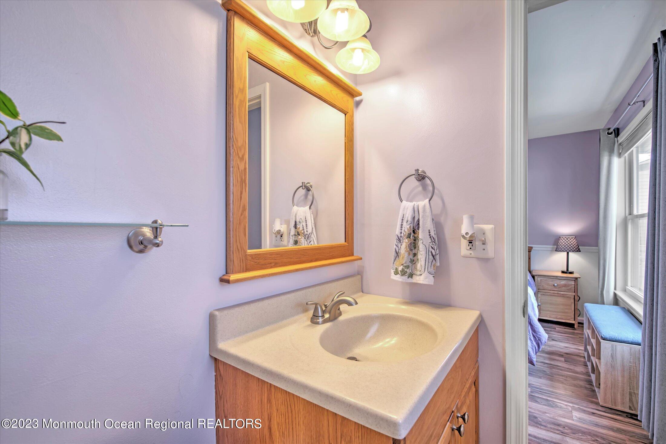 22 Timberline Drive Howell, NJ 07731 - Photo 23 of 43 23-MASTER BATHROOM