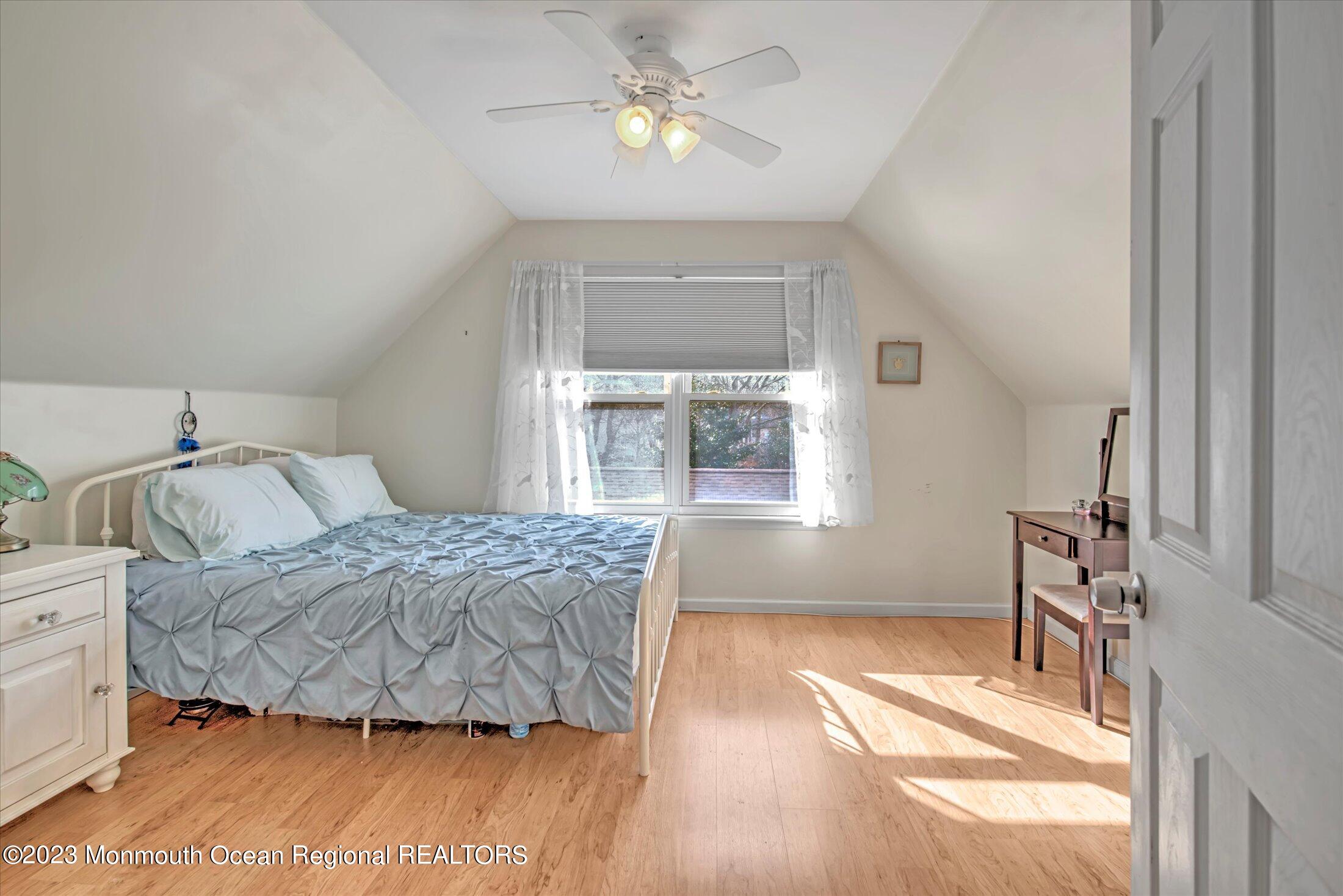 22 Timberline Drive Howell, NJ 07731 - Photo 29 of 43 29-UPPER LEVEL BEDROOM
